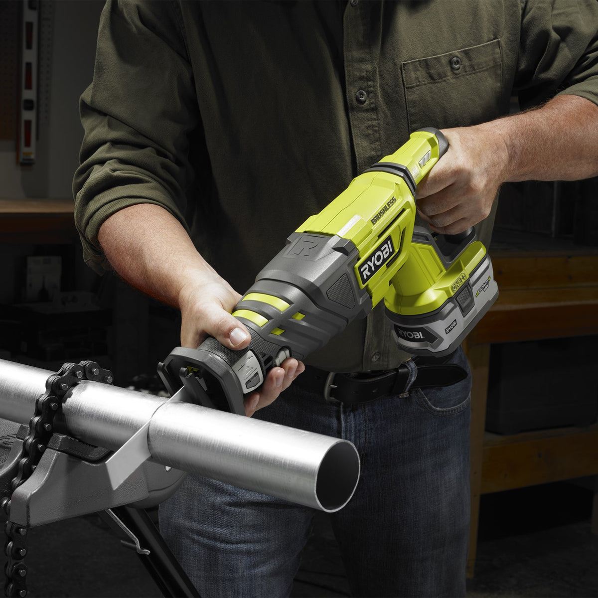 18V ONE+™ brushless reciprocating saw Image 4