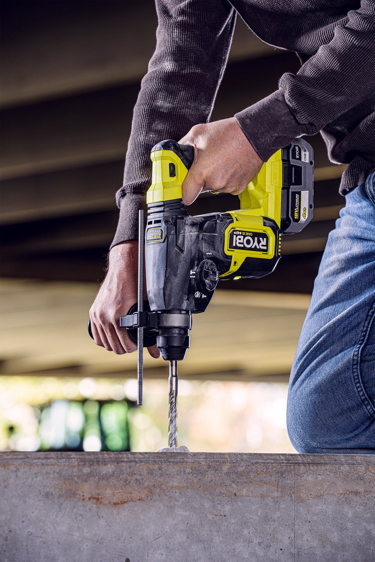18V ONE+™ SDS-Plus Rotary Hammer Drill Image 4