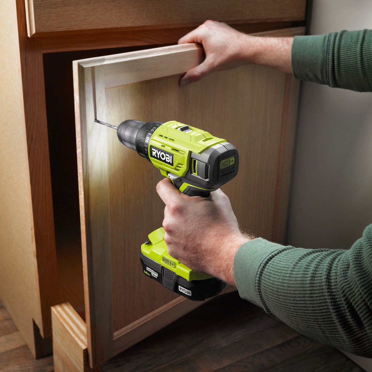 18V ONE+ 2-Tool Combo Kit Image 4